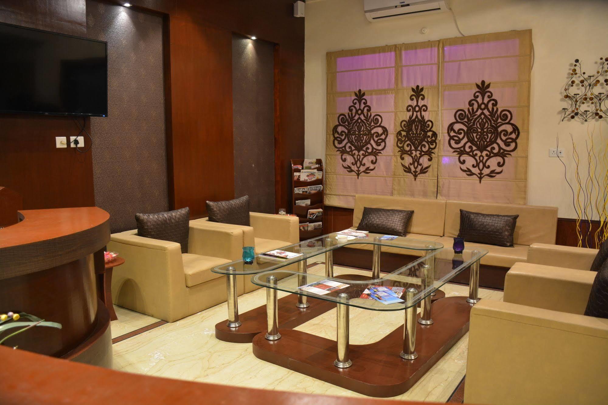 Harshikhar Hotel Bhīm Tāl Εξωτερικό φωτογραφία